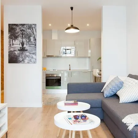Perfectly Located 4Bed 4Bath Apartment In Eixample Appartement *