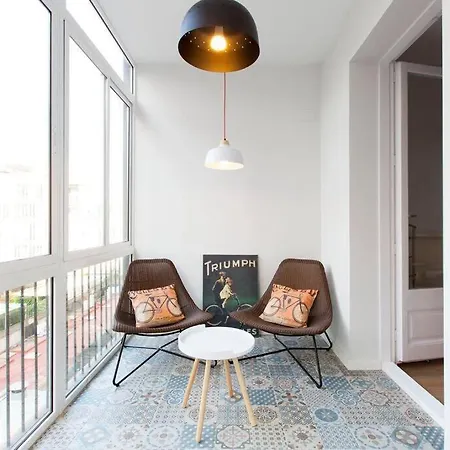 Perfectly Located 4bed 4bath In Eixample * 바르셀로나