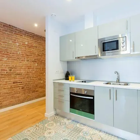 Perfectly Located 4Bed 4Bath Apartment In Eixample * Barcelone