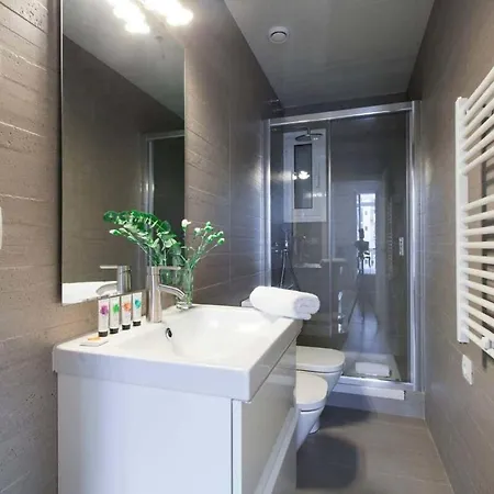 Perfectly Located 4Bed 4Bath Apartment In Eixample Barcelone
