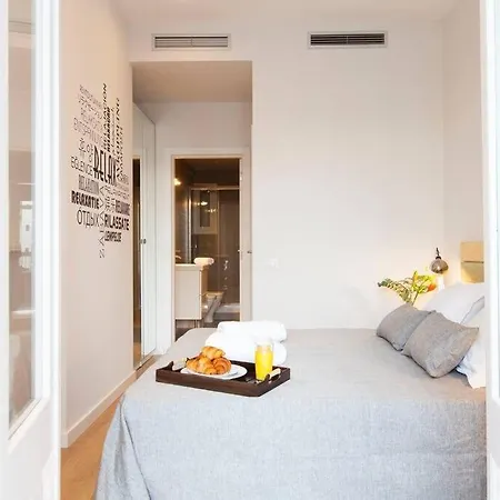 Perfectly Located 4Bed 4Bath Apartment In Eixample Appartement Barcelone
