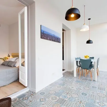 Perfectly Located 4Bed 4Bath Apartment In Eixample