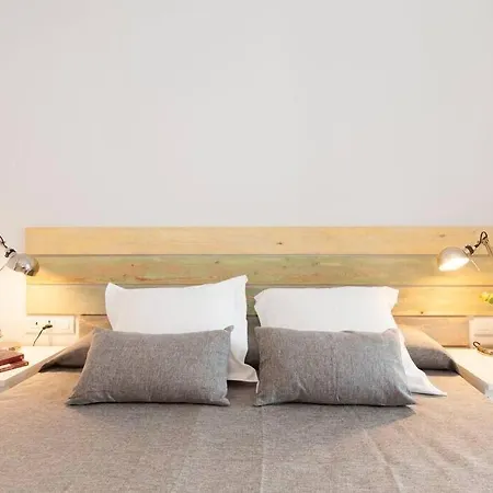 Perfectly Located 4Bed 4Bath Apartment In Eixample Appartement Barcelone
