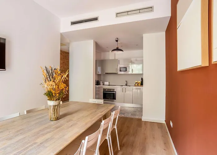 The Collection - Perfectly Located 4bed 4bath In Eixample *
